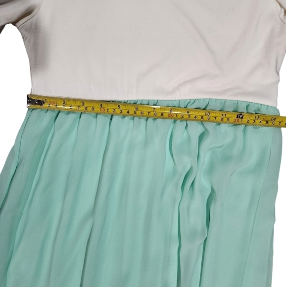 Pink Blush Women's Mint & White ¾ Sleeve Flowy Empire Maxi Dress Size Medium - Picture 4 of 7